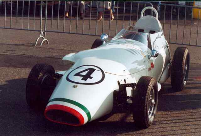 Ein Stanguellini Formel Junior-Rennwagen. Es handelte sich hier um einen Rennwagen fr die Nachwuchsschulung. Baujahr 1959, 1.100 ccm. Wolfgang Graf Berghe von Trips untersttzte seinerzeit die Formel Junior-Rennwagenserie, er kaufte ebenfalls einen Stanguellini-Rennwagen und stellte ihn Nachwuchsfahrern zur Verfgung.