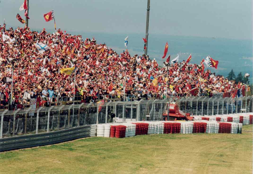 f1eu0104.jpg 72KB