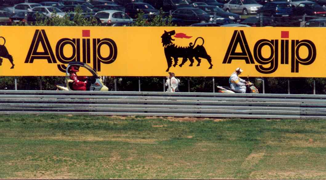 f1eu0111.jpg 62KB
