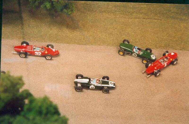 v.TripsUnfall  Monza 56KB jpg