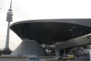 10-BMW-Welt_rz02