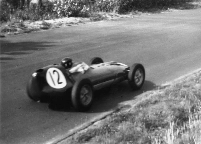 1-Graham Hill Lotus