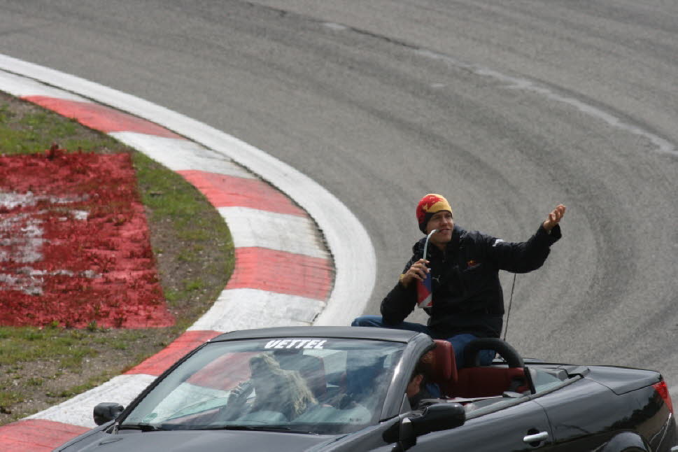 11-Fahrer Vettel-rz